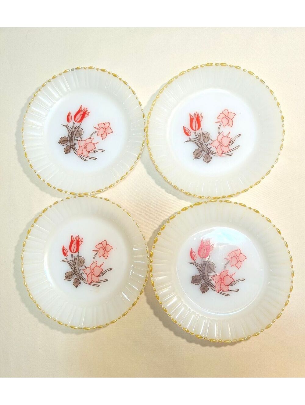 Vintage Mexico Milk Glass Plates Set 4 Red Floral Gold Rim 7"